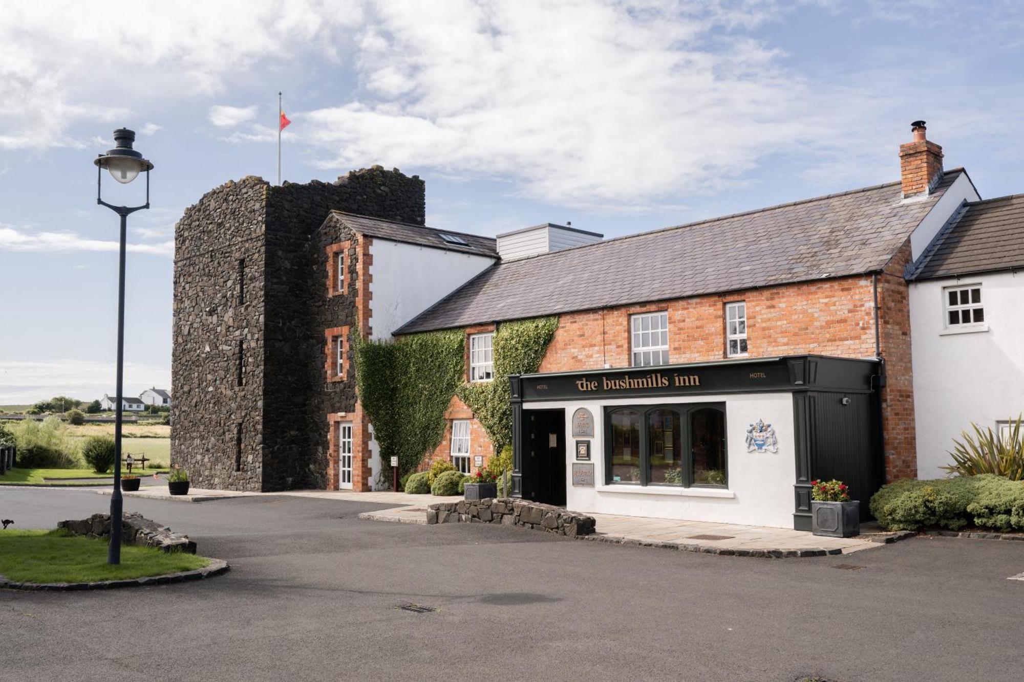 Bushmills Inn Hotel & Restaurant Esterno foto