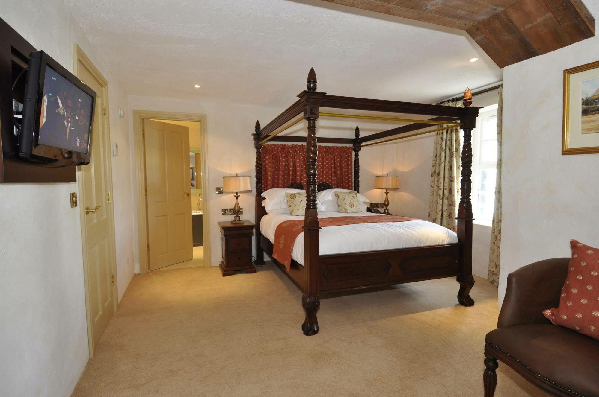 Bushmills Inn Hotel & Restaurant Esterno foto